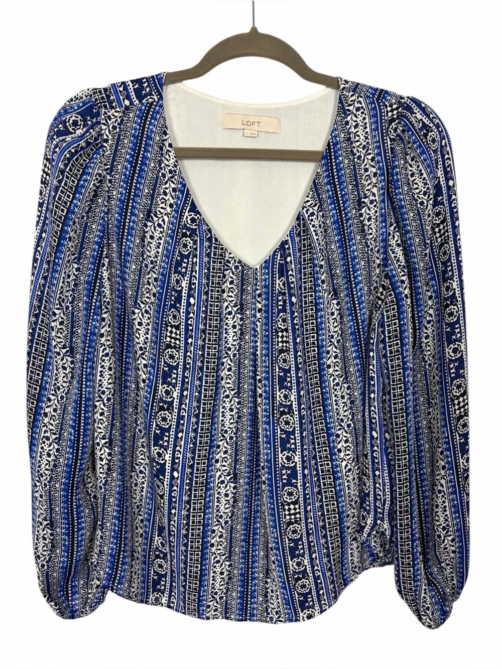LOFT Blue & White Boho Print V-Neck Blouse Size Small